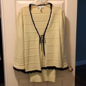 St John Knit pant suit